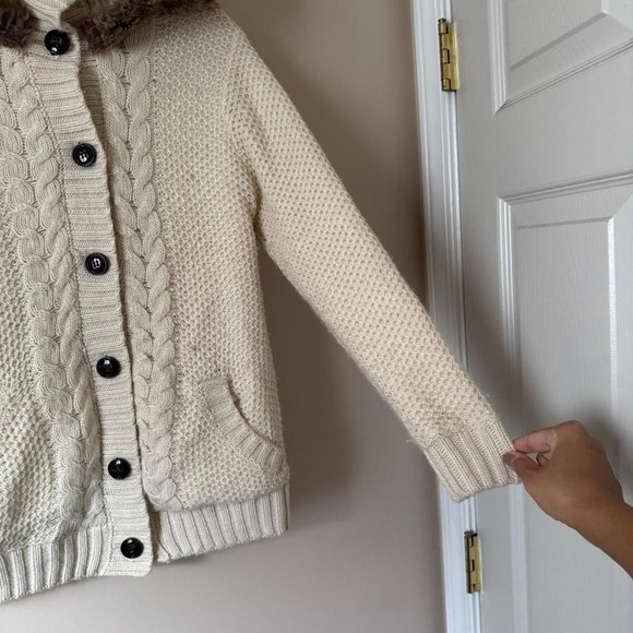 Cable knit faux fur hood cardigan Medium Y2K Cream Brown - Picture 2 of 7